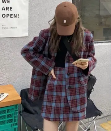 체크 무늬 테일러드 자켓 + 스커트 셋업