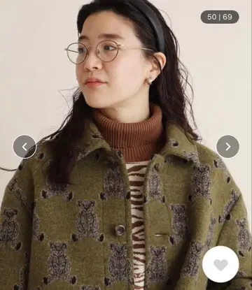 BEAR 곰 무늬 숏코트 그린