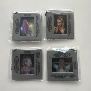 XG EXHIBITION 가챠 캡슐 토이 키링 MAYA