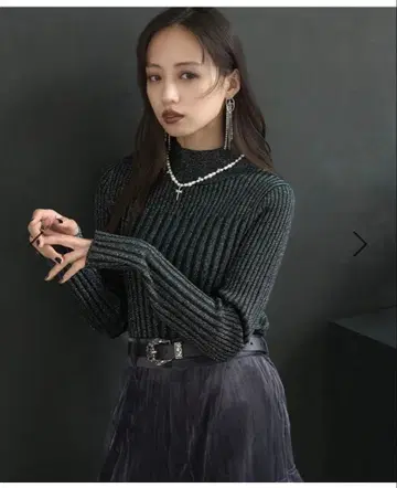 HARE 라메 랜덤 리브 니트 그린