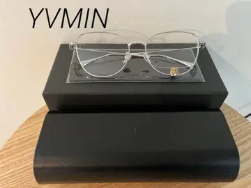 YVMIN 플로키 베어 포함 클리어 프레임 안경
