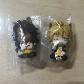 트위스테 어깨 쿵 레오나 라기