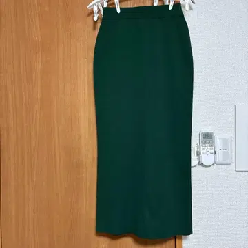 다크 그린 타이트 스커트 PS