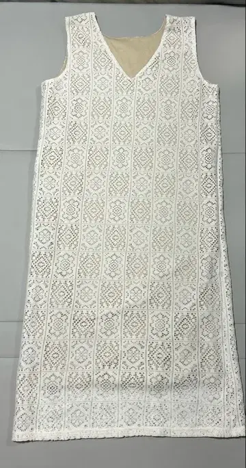 화이트 레이스 슬리브리스 롱 원피스