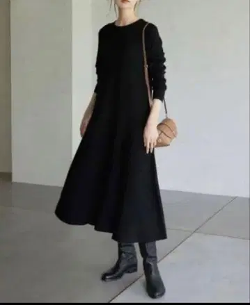 슬로브 이에나 워셔블 플레어 OP 니트 원피스