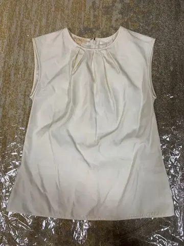 잠바티스타 발리 실크 드레이프 블라우스 오프화이트