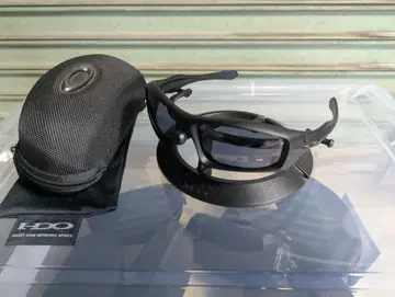 OAKLEY MONSTER PUP 몬스터 팝 오클리