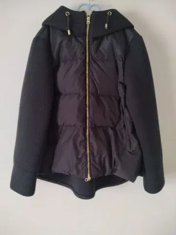 BONHEUR 보뇌르 후드 부착 블랙 다운 자켓