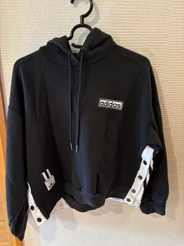 adidas 후드 부착 후드티 S 블랙 아디다스 귀여운 세련된 멋진