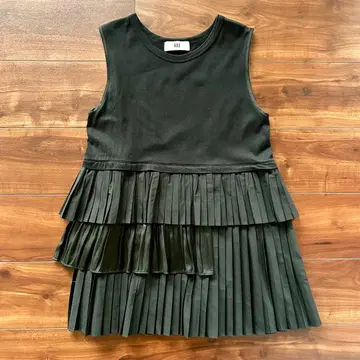 RBS Ray BEAMS 플리츠 상의