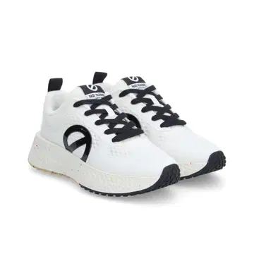 [ 정가 2.9만 ] 노네임 카터 플라이 스니커즈 23.5 MM