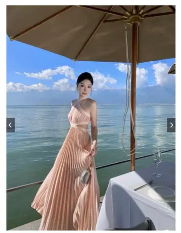 허리컷 홀터넥 원피스