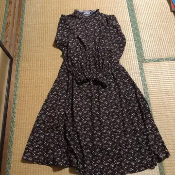 꽃무늬 다크 브라운 롱 원피스