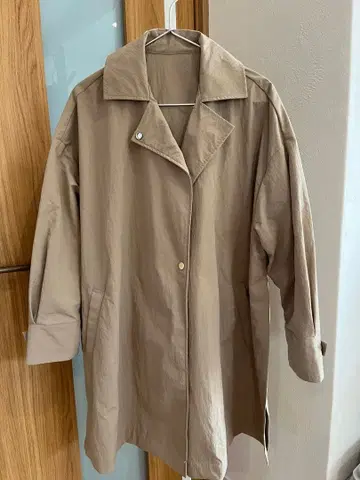 HARUKA DESIGN 베이지 트렌치 A라인 코트 골드 버튼