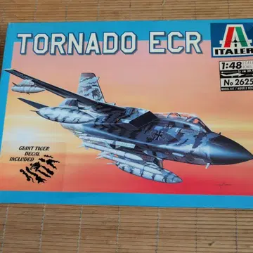 이탈레리 1/48 토네 ECR