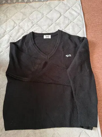 TOWNCRAFT The Fox Collection 블랙 니트 스웨터