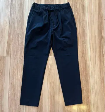 Beauty & youth 360도 플리츠 테이퍼드 팬츠