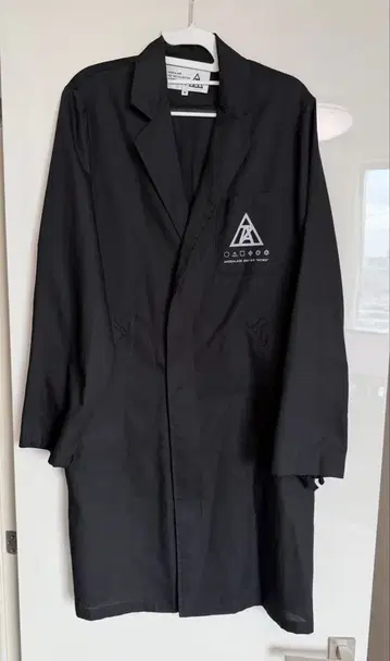 ANREALAGE 스텐카라 코트 블랙