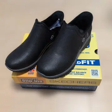 새상품 SKECHERS Hands Free Slip-Ins 부츠 블랙