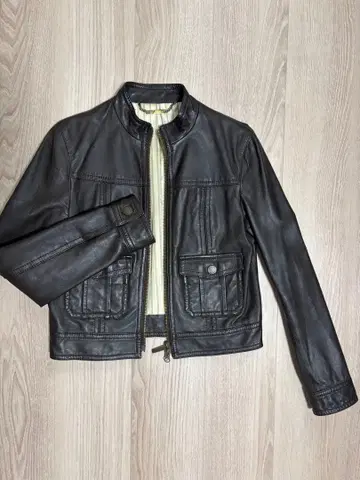 MICHAEL KORS 다크 브라운 가죽 자켓