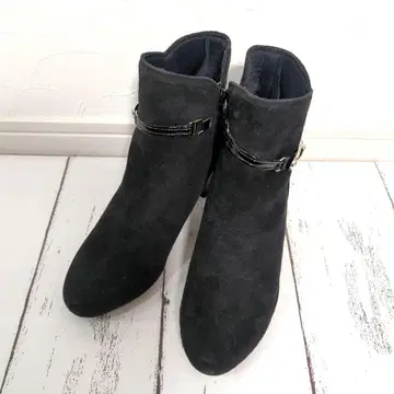 블랙스 스웨이드 앵클부츠 22.5cm