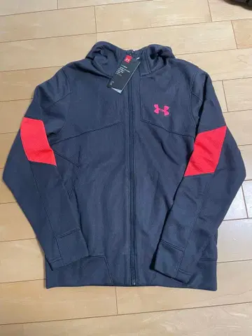 언더아머 후드티