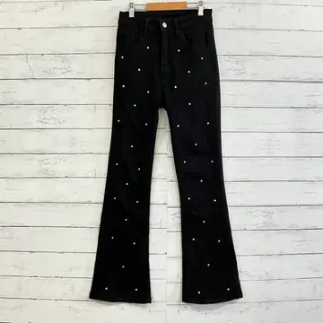 Dazy 블랙 데님 플레어 팬츠 M 슬림 레그 스톤 럭셔리 인기