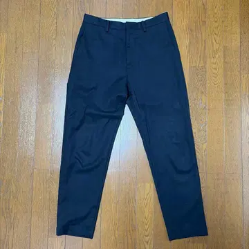 UNIVERSAL PRODUCTS 블랙 슬랙스