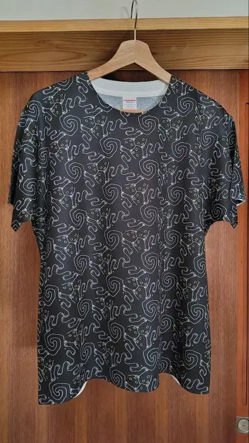 고양이 무늬 검은 고양이 반팔 티셔츠