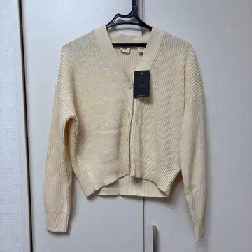 Levi's 크림색 가디건 M 사이즈