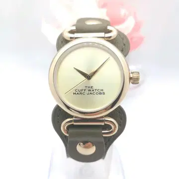 [ 새상품급 ] 마크제이콥스 더 커프 쿼츠 손목시계 여성용 관682f