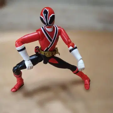 S.H.Figuarts 사무라이전대 신켄저 신켄 레드 피규어