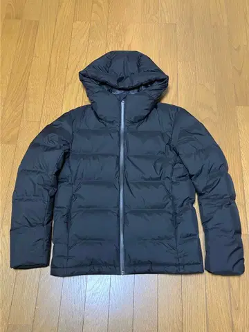 UNIQLO 유니클로 심리스 다운 파카 다운 자켓 블랙 S
