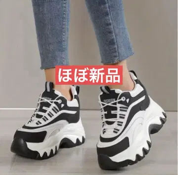 통굽 스니커즈 블랙/화이트 23cm