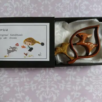 arica aki 낙엽과 댄스 브로치