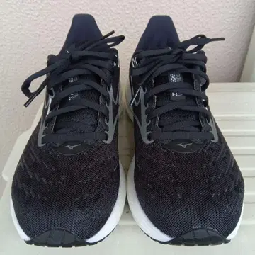 미즈노 러닝화 블랙