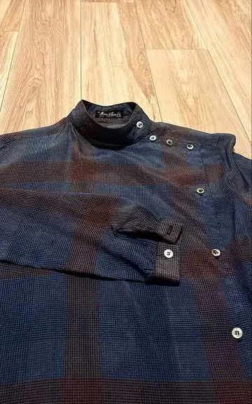 구제 의류 스탠드 카라 체크 블라우스