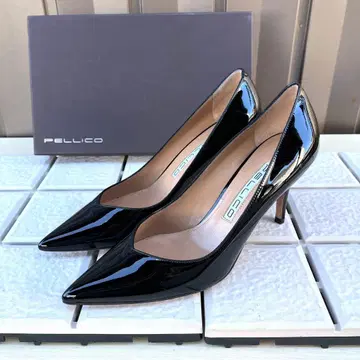 37.5 PELLICO 펌프스 블랙 에나멜 펠리코 24.5