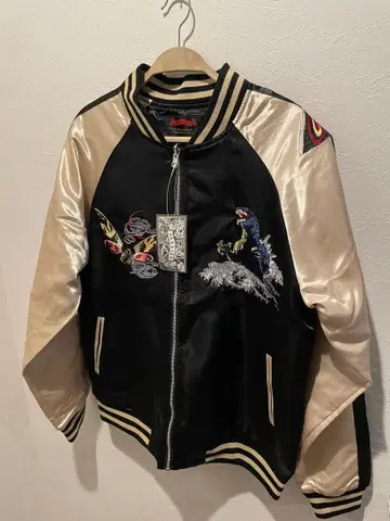 고질라 VS 모스라 자수 오리지널 스카잔 블랙/베이지