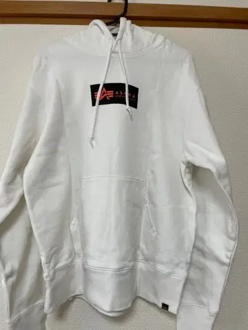 ALPHA INDUSTRIES 화이트 후드 부착 후드티