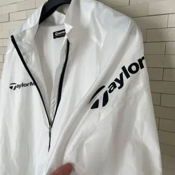O 사이즈 TaylorMade 화이트 숏 슬리브 자켓