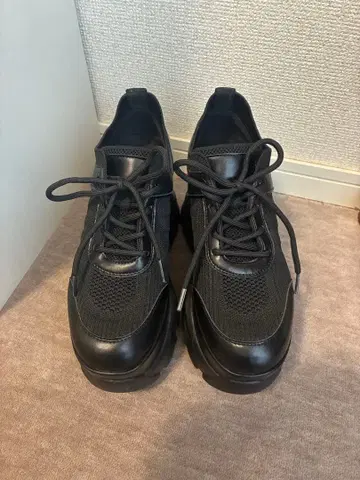 12월 말 삭제 통굽 스니커즈