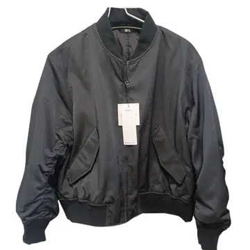 미사용 새상품 택 포함 유니클로C 보머 자켓