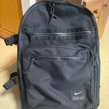 Nike 블랙 럭색/백팩