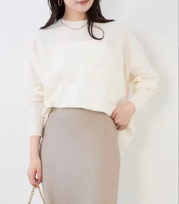 마이카앤딜 압축 크루넥 니트 풀오버