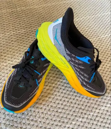 미사용 새상품 ] HOKA SPEEDGOAT5/스피드고트5/사이즈25.5