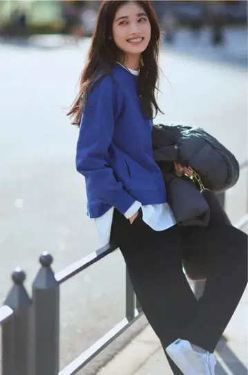 [ 새상품 미사용 ] 23구 맨투맨