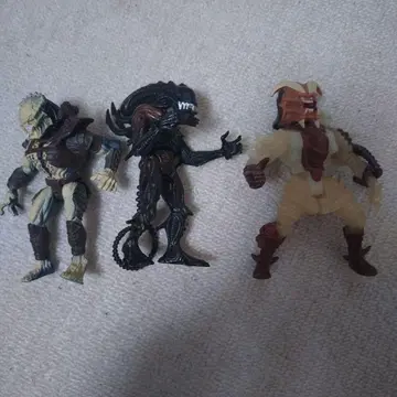 에이리언 프레데터 피규어 3체 세트 낱개 판매 불가