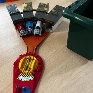 토마스 기관고 토마스 프라레일과 턴테이블 포함!!