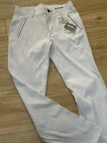 르꼬끄 팬츠 화이트